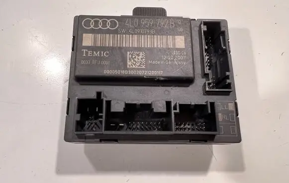 Audi Q7 4L Door control unit/module 4L0959792B