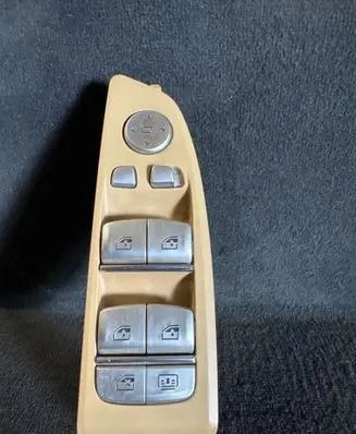 BMW 7 G11 G12 Electric window control switch 9382503 170716