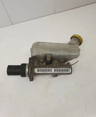 Chrysler Grand Voyager IV Master brake cylinder P04721154AB