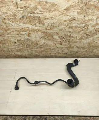 Mercedes-Benz GLC X253 C253 Engine coolant pipe/hose A253501260