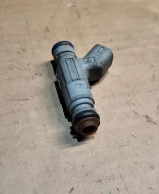 Chrysler Sebring (ST-22 - JR) Fuel injector 04891345AA 0280155976