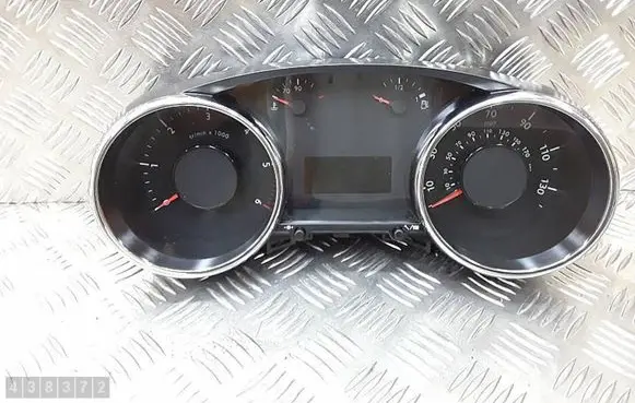 Peugeot 5008 Speedometer (instrument cluster) 9666625880 69189760U