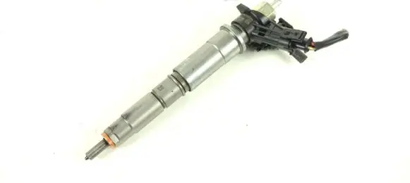 Opel Vivaro Fuel injector 0445115007