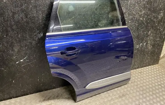 Audi Q7 4M Rear door