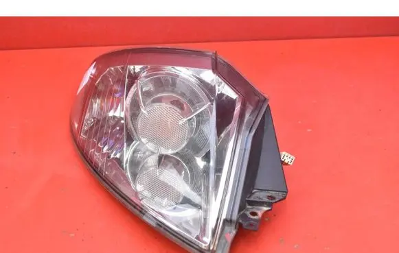 Mitsubishi Eclipse Rear/tail lights 8330A239