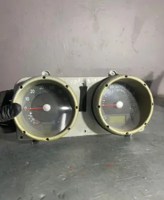 Volkswagen Polo III 6N 6N2 6NF Speedometer (instrument cluster) 5411007100 1036049011