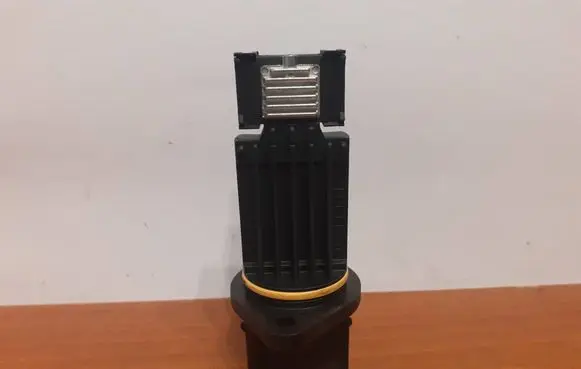 Mercedes-Benz C W203 Mass air flow meter 722684070
