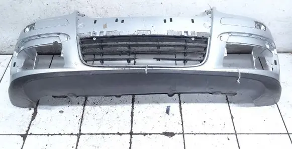 Volkswagen Golf V Front bumper 1K0307221D