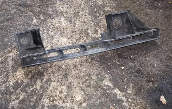 Volkswagen Caddy Front bumper mounting bracket 1T0807889B