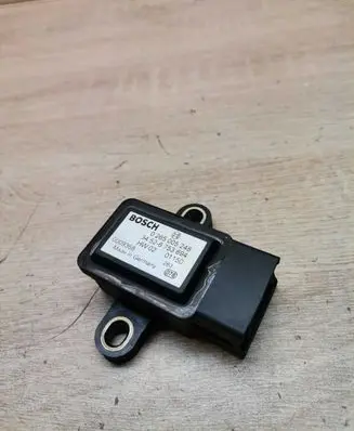 BMW 5 E39 ESP acceleration yaw rate sensor 6753694 0265005248