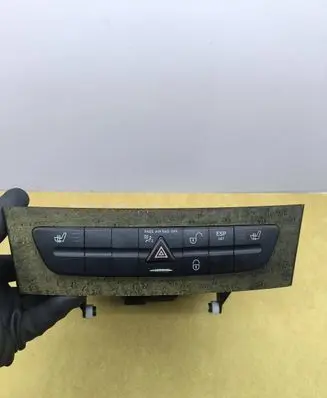 Mercedes-Benz E W211 Hazard light switch