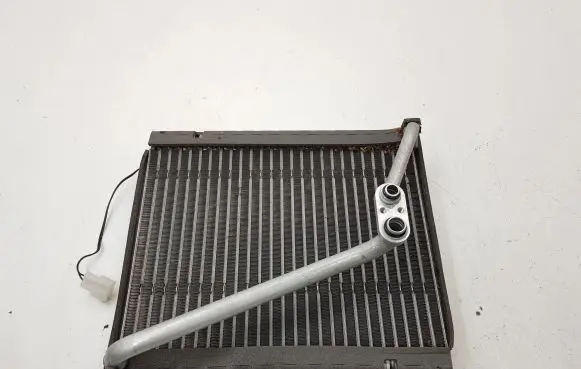 Mitsubishi Outlander Air conditioning (A/C) radiator (interior) 