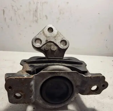Peugeot 207 Engine mount bracket 9653095980 91380 98600