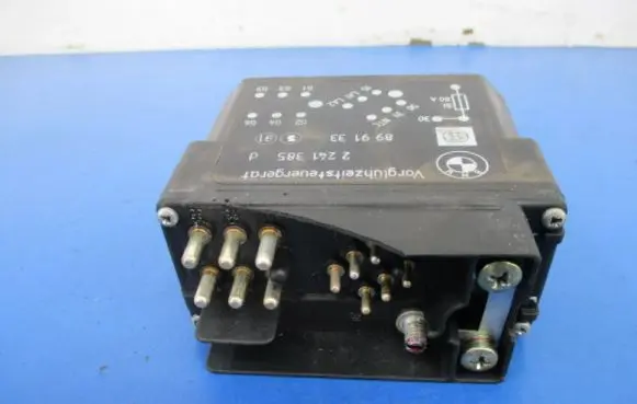 BMW 5 E34 Other relay 2241385