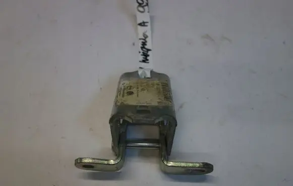 Opel Insignia A Front door upper hinge 13228959
