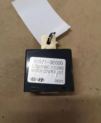 KIA Sorento Wing mirror control module 935713E000