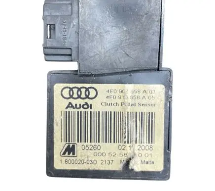 Audi A6 S6 C6 4F Clutch pedal sensor 4F0907658A 180002003D