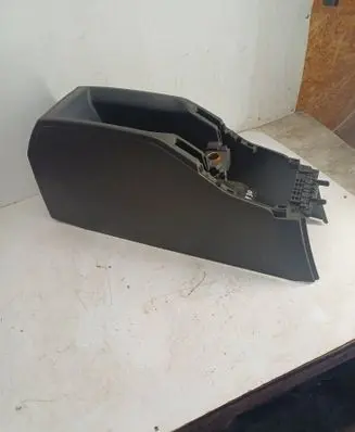 Opel Zafira B Center console 13162600 400608