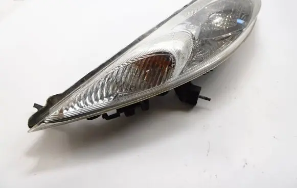 Nissan Juke I F15 Spotlight 