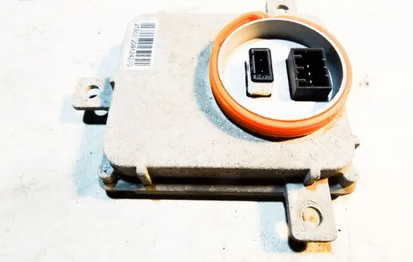 Volkswagen PASSAT B7 Headlight ballast module Xenon 8K0941597B