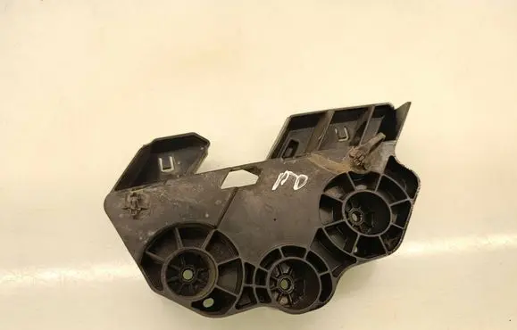 Nissan Murano Z52 Headlight/headlamp mounting bracket 