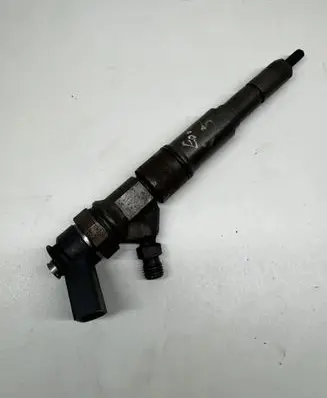 BMW 5 E60 E61 Fuel injector 0445110209 7794435