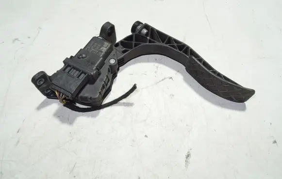 Audi A6 S6 C6 4F Accelerator throttle pedal 6PV00898406 4F1723523B