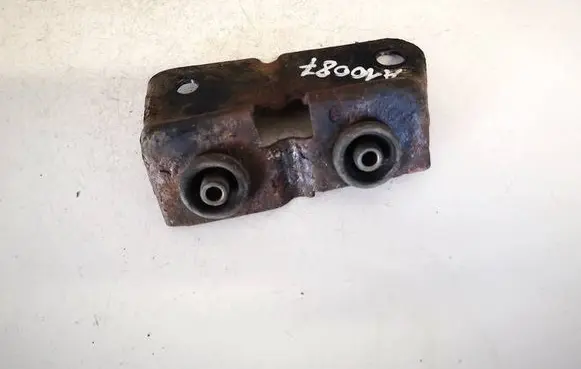 Peugeot 307 Radiator mount bracket 