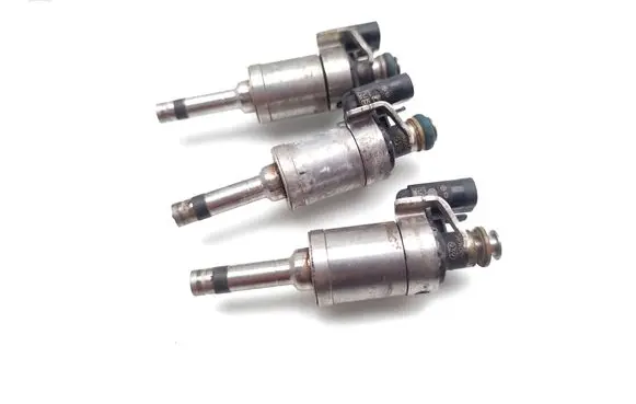 Ford C-MAX II Fuel injectors set CM5G9F593FA