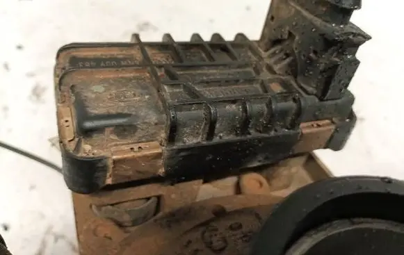 Citroen C-Crosser Turbine electric control actuator 6NW009483 761963G-36