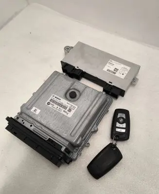 BMW 5 GT F07 Engine control unit/module 8511983 0281017373