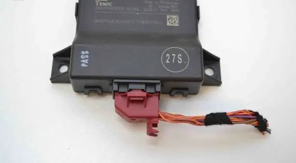 Audi A5 8T 8F Other devices 8R0907468L