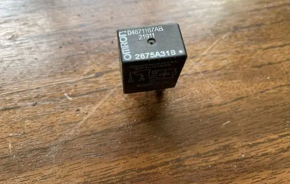 Chrysler Sebring (ST-22 - JR) Other relay 04671167AB 21911 2875A31B