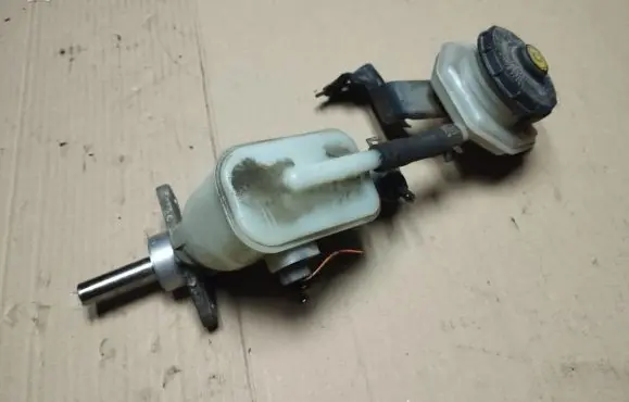 Honda Civic Master brake cylinder