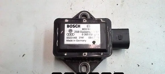 Audi A8 S8 D3 4E Engine control unit/module 8E0907637A