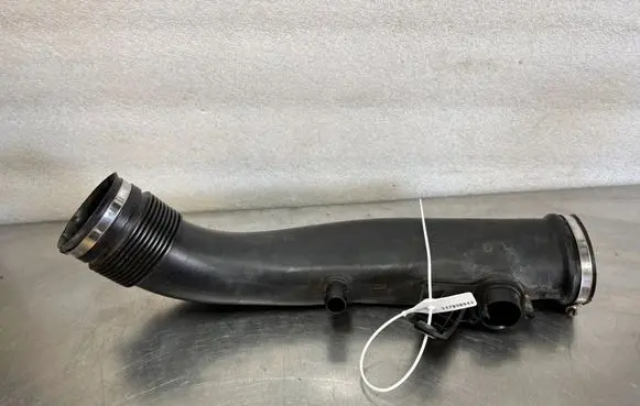 Intercooler hose/pipe