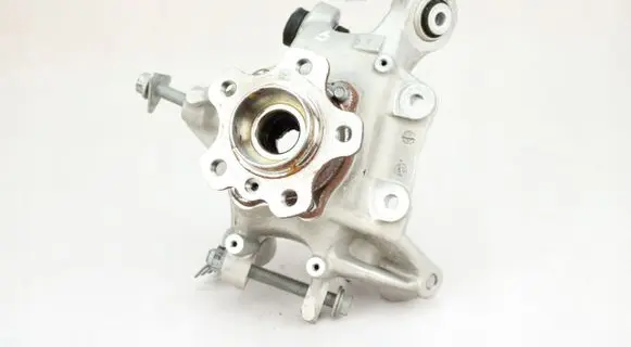 BMW 5 G30 G31 Rear wheel hub 6866337