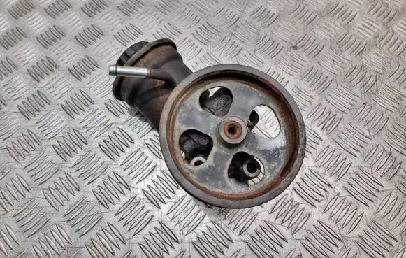 Toyota Corolla Verso E121 Power steering pump 12180