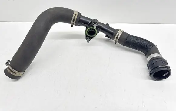 Peugeot 308 Engine coolant pipe/hose 9804208380