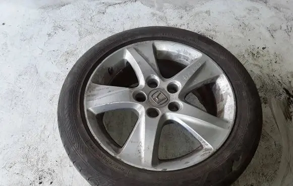 Honda Accord R17 alloy rim 