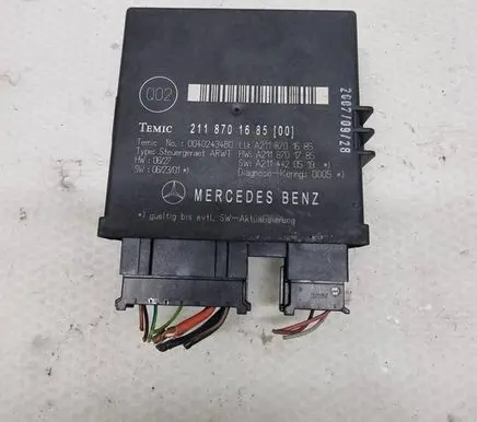 Mercedes-Benz E W211 Tailgate/trunk control unit/module A2118701685