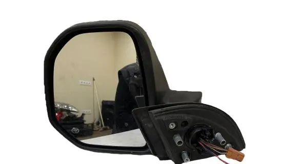 Front door electric wing mirror