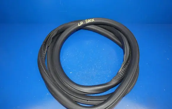 Fiat 500X Front door rubber seal 