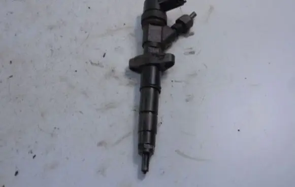 Renault Laguna II Fuel injector 8200084534