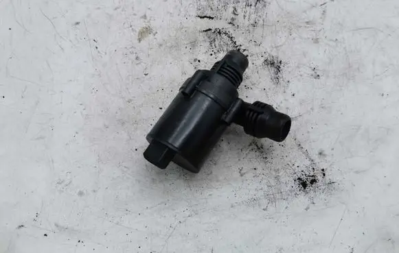 BMW 3 E46 Electric auxiliary coolant/water pump NOCODE