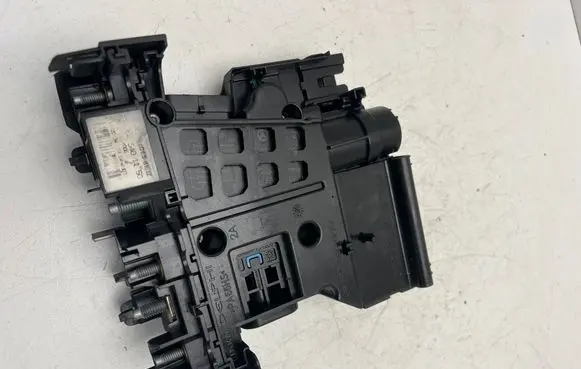 Mercedes-Benz C W204 Fuse box set A2045401150