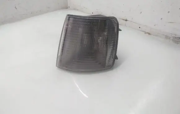 Volkswagen PASSAT B3 Front indicator light
