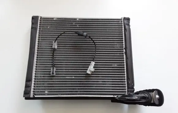 Toyota Prius (XW30) Air conditioning (A/C) radiator (interior) 4475003690