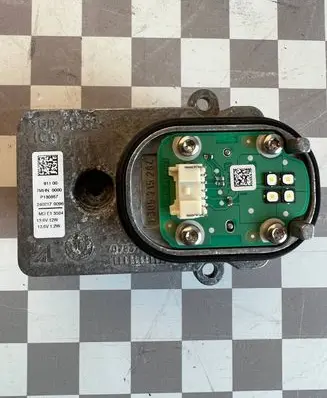 Mercedes-Benz C W205 LED ballast control module MDE13504 2402170096 P130867