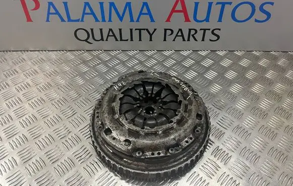 Nissan Qashqai Clutch set kit 323083710